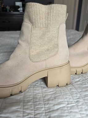 Neutral Knit-Top Chunky Heel Ankle Booties - Beige